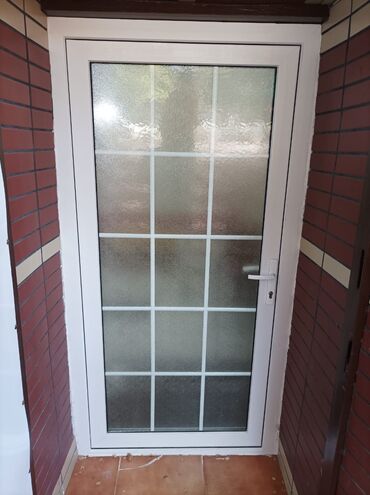 Başqa xidmətlər: Xalqlar dostlugu metrosuna yaxin,Ismayil Memmedov 7 unvaninda,142 — 9