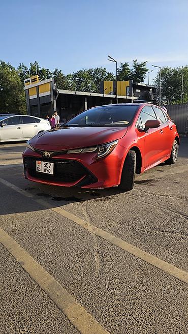 auris: Toyota Corolla: 2019 г., 2 л, Вариатор, Бензин, Хэтчбэк — 2