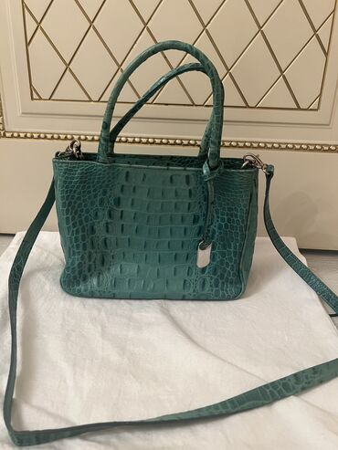 qaşlı çanta: Furla Brandi. Yeni kimi!