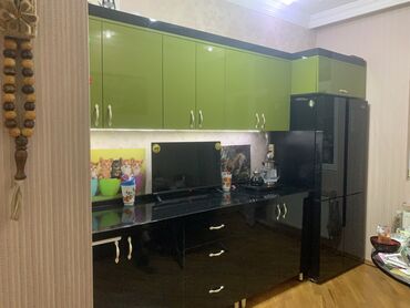 islenmis kuxna mebelleri: Mebel səliqəlidir! Hec bir problemi yoxdur! Soyuducunu da istəyən olsa
