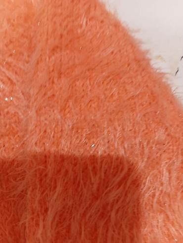 Džemperi, kardigani: Džemper Atmosphere – narandžasti, „fuzzy“/dlakasti, sa diskretnim — 6