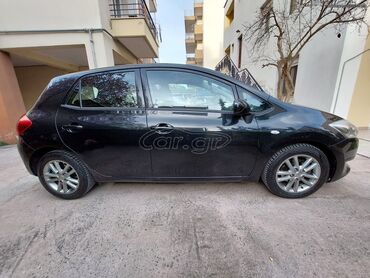 Toyota: Toyota Auris: 1.3 l. | 2010 έ. Χάτσμπακ — 4