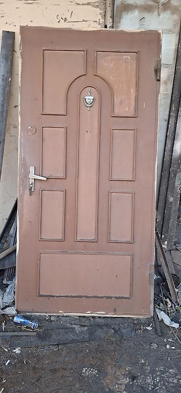Metall qapı - Material: polad/metal gücləndirilmiş konstruksiya -