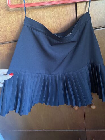 женские юбки с баской: S (EU 36), цвет - Черный