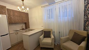 куплю 1 квартиру недорого: 2 комнаты, 55 м², Азия Молл Индивидуалка, 1 этаж, Дизайнерский ремонт — 10