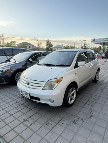 runx alex: Toyota ist: 2003 г., 1.5 л, Автомат, Бензин, Хэтчбэк