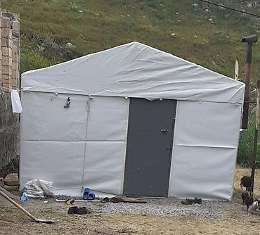 брезент: Ağ rəngli karkaslı tent/pavilon - Ölçü: təxmini 3x5 m (orta ölçülü) — 1