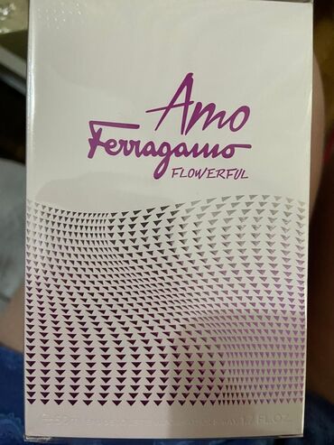 Ətriyyat: Salvatore Ferragamo tərəfindən "Amo Ferragamo Flowerful" ətrinin