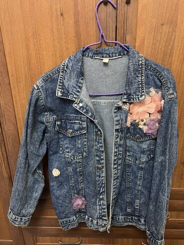 красный пиджак: Комплект, цвет - Серый