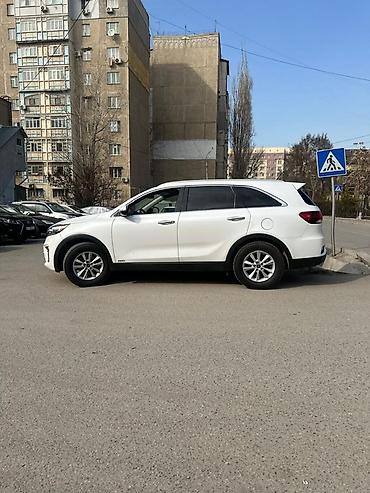 Kia: Kia Sorento: 2019 г., 2.4 л, Бензин, Кроссовер — 3