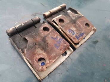 Auto delovi: Dodatni opis Sarke prednje haube Lada 2107 Rivu bele boje. Polovno — 9