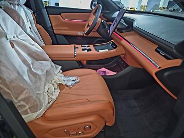 Voyah: Voyah Dream 1.8 l — 5