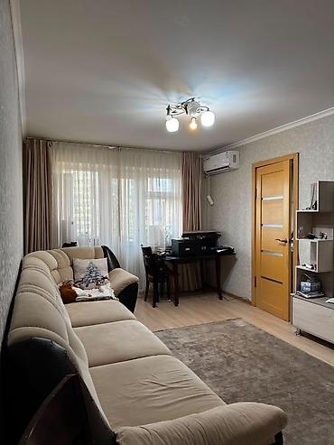 104 серия: 3 комнаты, 58 м², 10 мкр 104 серия, 4 этаж, Косметический ремонт — 2