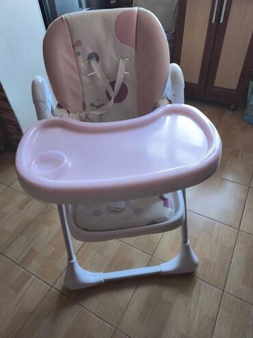 Xodunoklar: Yemek stolu 70azn.Mothercare brend yaxşi vəziyyətdədir, 3 polojeniya