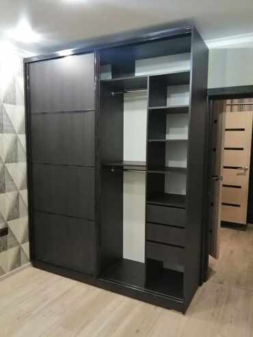 Шкафы-купе: Шкаф купе на заказ выстроенный шкаф купе — 27