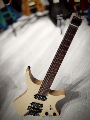 Elektro gitaralar: Elektron gitara, 6 sim, Yeni, Ünvandan götürmə — 4