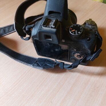 фотоаппарат зоркий: Профессиональный фотоаппарат. 14 mp. Zum x26.б. доступна видеосъёмка