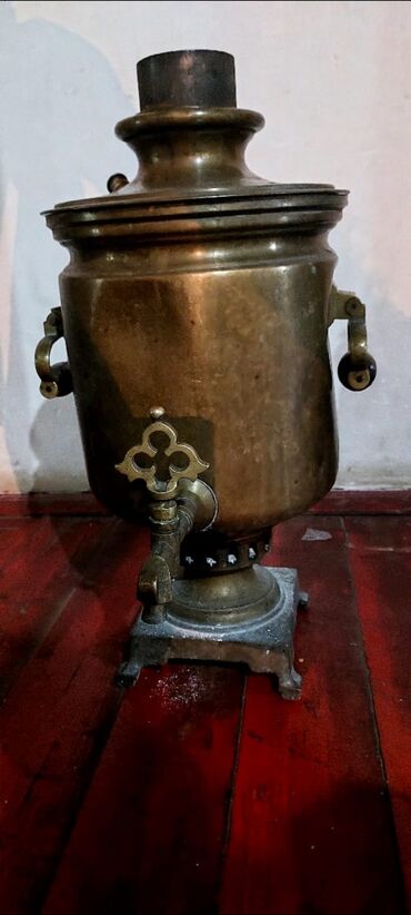 işlenmiş su cenleri: İşlənmiş Od Samovar, 9 l, Ünvandan götürmə