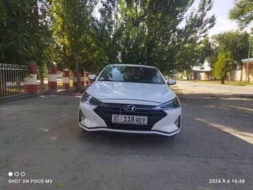 продам авенсис: Hyundai Avante: 2018 г., 1.6 л, Автомат, Газ, Седан