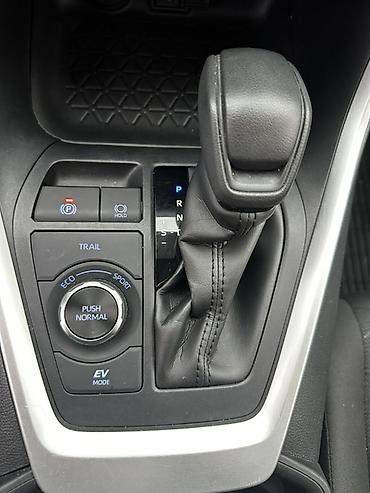 Toyota: Toyota RAV4: 2021 г., 2.5 л, Автомат, Бензин, Кроссовер — 13