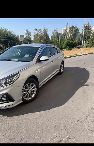 san: Hyundai Sonata: 2019 г., 2 л, Автомат, Газ, Седан — 4