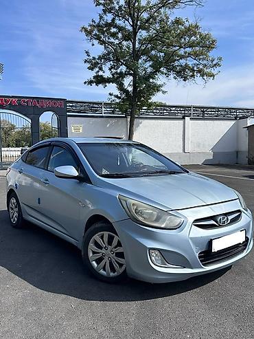 Hyundai Solaris: 2011 г., Седан — 2