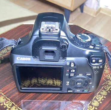 Fotokameralar: Canon 1100D