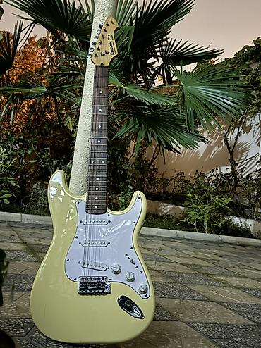 gitara elektro: Rockwood Pro by Hohner elektrik gitara – Strat tipli korpus, krem/sarı — 6