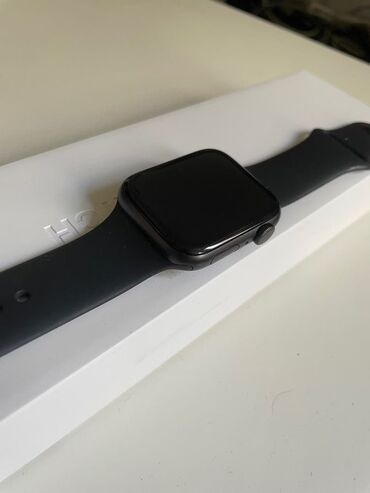 Apple Watch: Продаю Apple Watch 8 series, 45mm, black. 32000 сом. Состояние