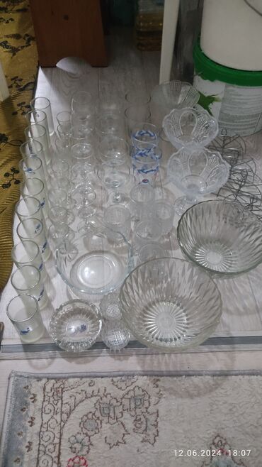Другая посуда: Продаю за 500 сом стеклопосуда. Сковородку-сотейник Турецкой фирмы