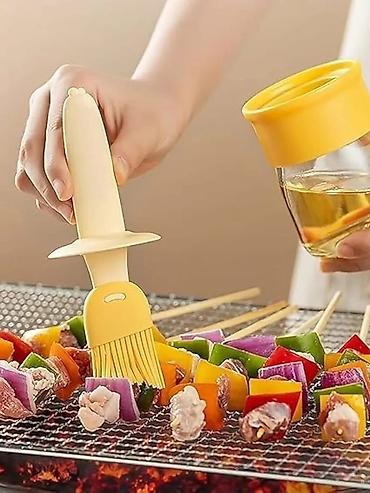 Ostala kuhinjska oprema: Silikonska četka sa staklenom posudom i pipetom – 2 u 1 kuhinjski — 1