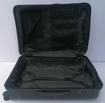 Putni koferi i torbe: Tvrdi kofer na točkićima – crni, sa teksturom karbona - Materijal — 4