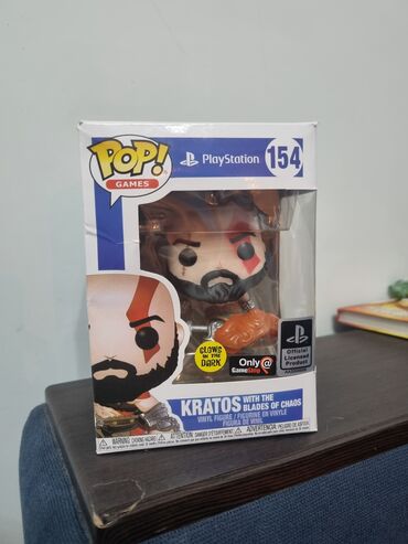 pop korn apparat: Funko Pop Games Kratos with the blades of Chaos (glows in the dark)