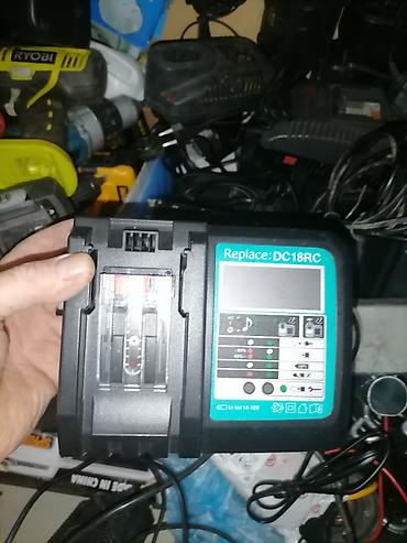mp3 player prodaja: Punjač za Li-ion baterije, zamenski model DC18RC. - Kompatibilnost — 1