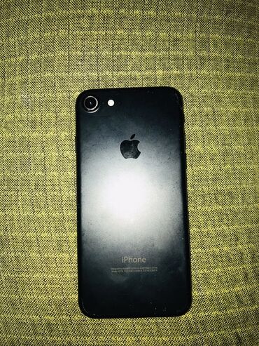 099 ile nomre: IPhone 7, 32 GB, Qara, Qırıq