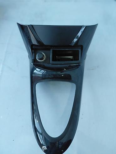 прикуривателя: Сenter console Toyota 2003 г., Б/у, Оригинал, Япония — 2