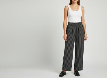 spódnice tiulowe dla puszystych: Material trousers for women, size S