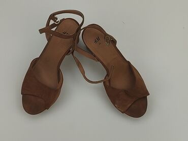 plisowane spódnice brązowa: Sandals for women, 40, condition - Fair