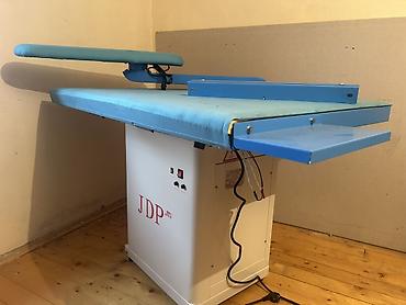 Tikiş maşınları: Tikiş maşını,averlok,ütü və s -da lalafo.az — 4 Tikiş maşınları: Tikiş maşını,averlok,ütü və s — 4