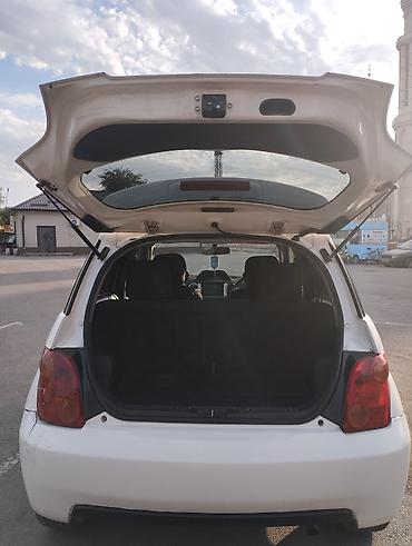 смешанный: Toyota Ist: 2004 г., Автомат, Бензин — 10