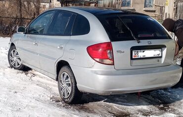 6 дыр: Kia Rio: 2004 г., 1.6 л, Механика, Бензин, Универсал