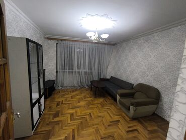 Uzunmüddətli kirayə mənzillər: Mənzildə geniş dəhliz və ayrıca mətbəx təqdim olunur. Mətbəx: - — 10