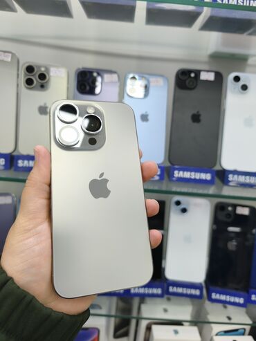 Apple iPhone: IPhone 15 Pro, Face ID — 6