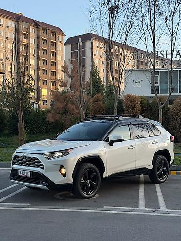 Toyota: Toyota RAV4: 2020 г., 2.5 л, Автомат, Гибрид, Кроссовер — 2
