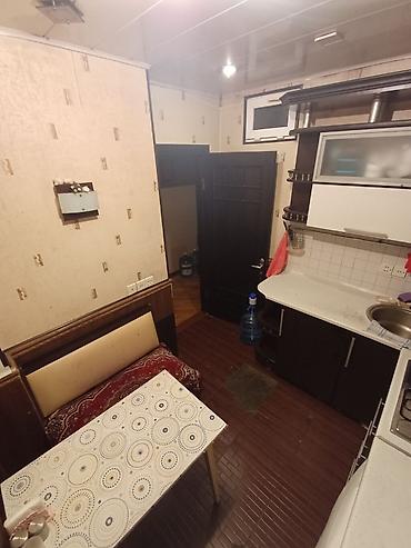 klinika: Bakı, Montin, 3 otaqlı, Köhnə tikili, m. Nəriman Nərimanov, 63 kv. m — 4