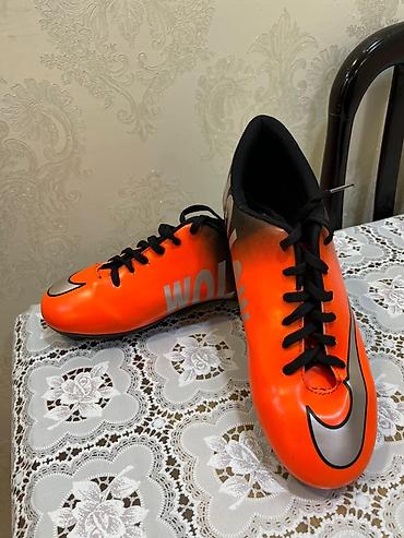 mini piyano: Futbol butsası – süni və təbii ot üçün - Rəng: parlaq narıncı, qara — 4