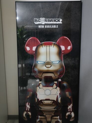 электронные часы настольные: Картина Bearbrick на холсте 🧸 Современный стильный декор для дома