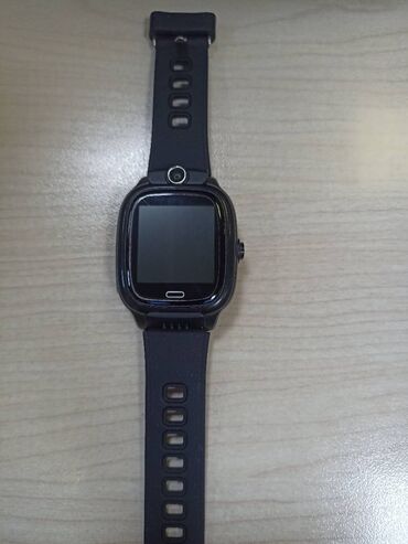 детские часы смарт: Продаю детские часы Smart Watch состояние новое,в коробке, цвет