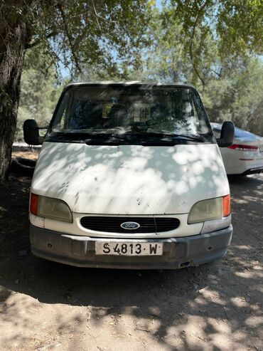 срочно продам авто в связи с переездом: Машина на полном ходу мотор каропка в идеалом состоянии прошу 210 минг