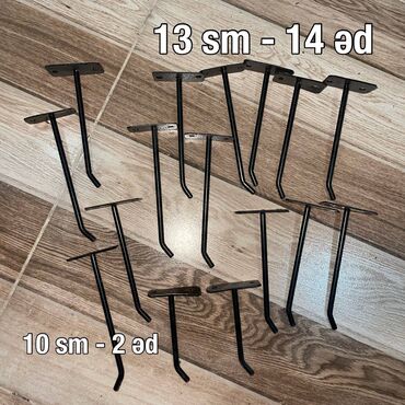 Bijuteriya vitrinləri: Ətir, aksesuar, bijuteriya vitrini Ünvan; Yeni Ramana, Şuşa şəhərciyi — 4